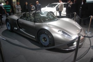 porsche-918-live-da-ginevra