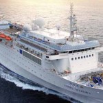 La nave da crociera Costa Allegra alla deriva alle Seychelles dopo aver domato un incendio a bordo